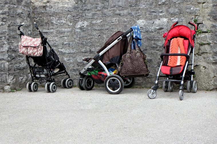 kinderwagen-verdeck-auffrischen